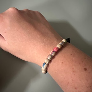 Red Bracelet photo review